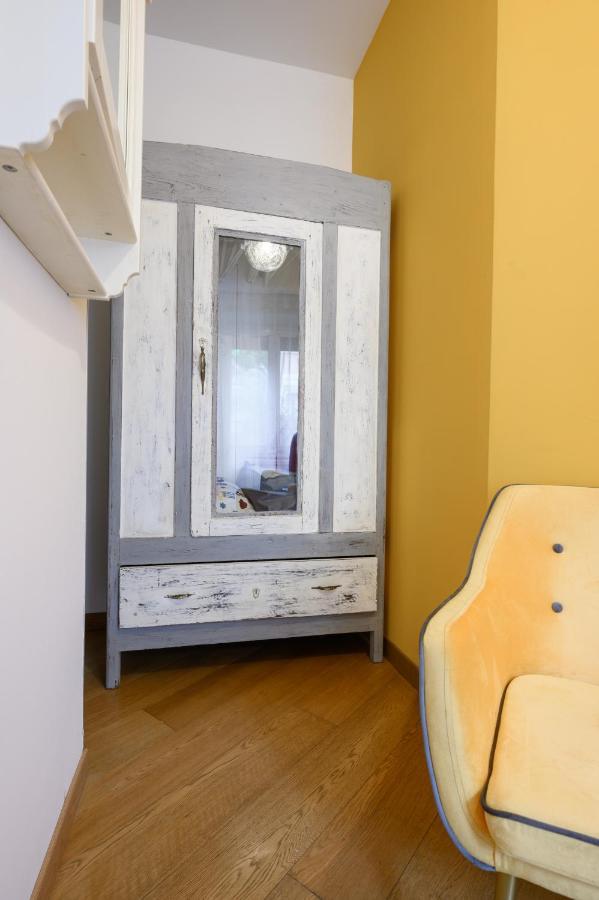 Studio Via Nicola Fabrizi Rome Bagian luar foto