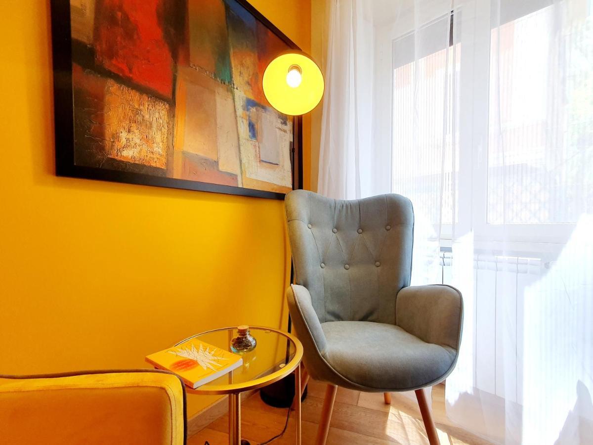 Studio Via Nicola Fabrizi Rome Bagian luar foto