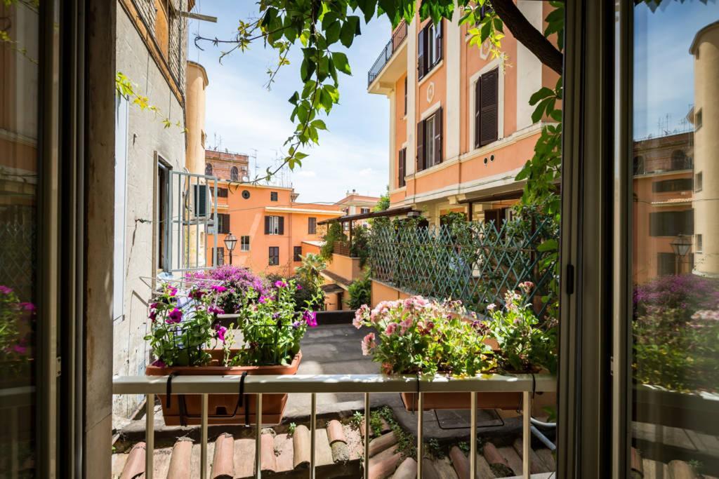 Studio Via Nicola Fabrizi Rome Bagian luar foto