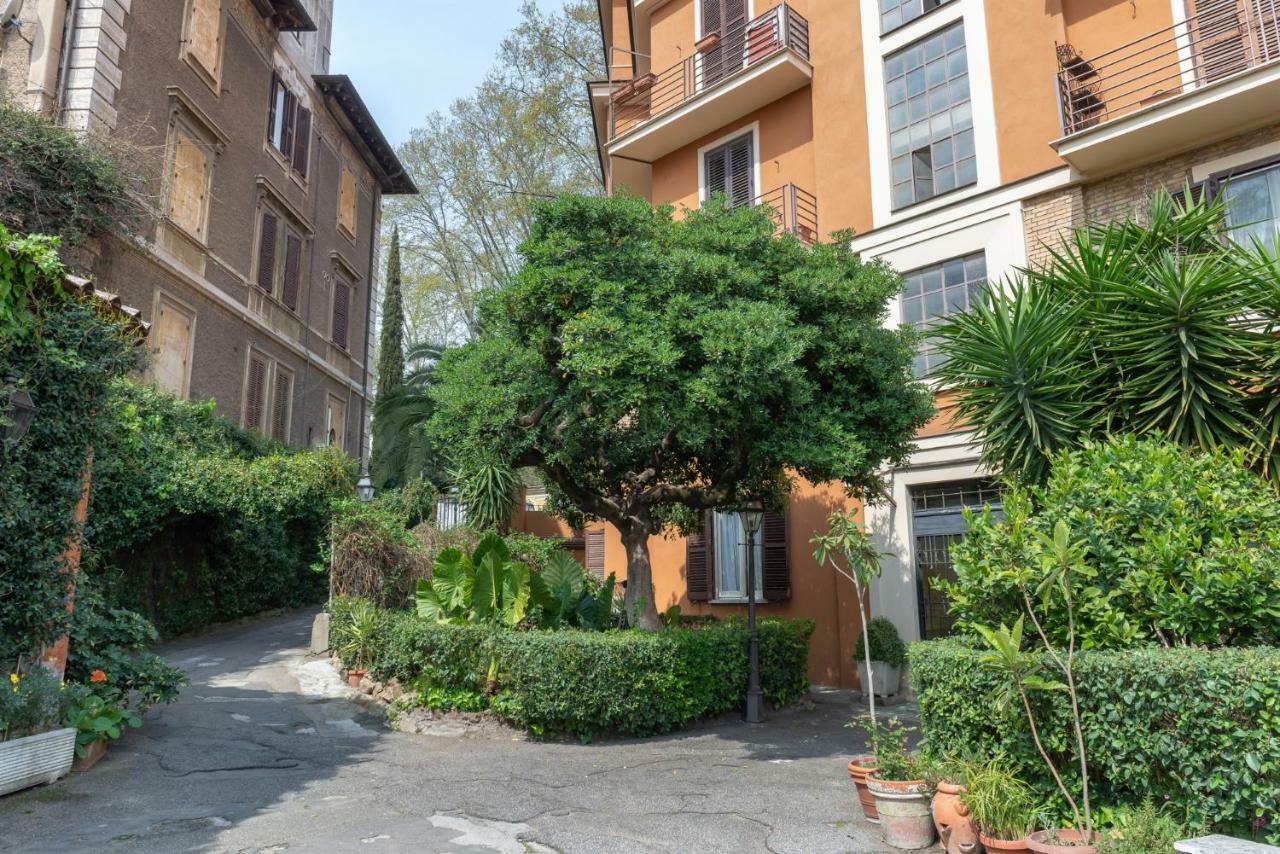 Studio Via Nicola Fabrizi Rome Bagian luar foto